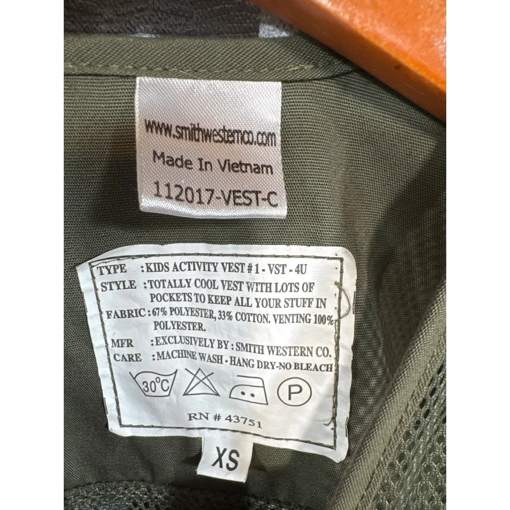 Smith Western Co Kids Yellowstone National Park Junior Ranger Activity Vest XS - Picture 2 of 5